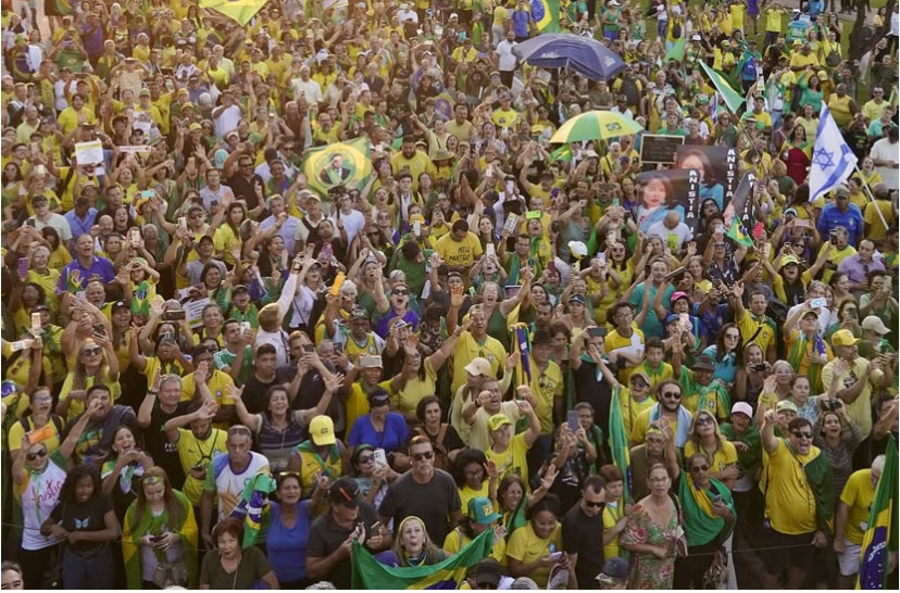 Ato de Bolsonaro por anistia reúne 4 mil pessoas em Brasília, segundo Monitor da USP