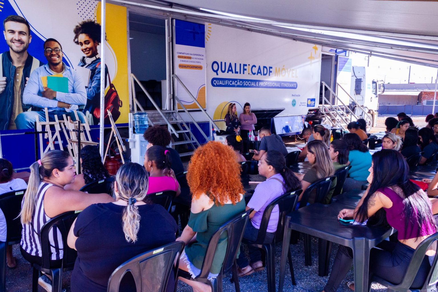 Cursos gratuitos do QualificaDF Móvel 2025 têm 1.012 vagas