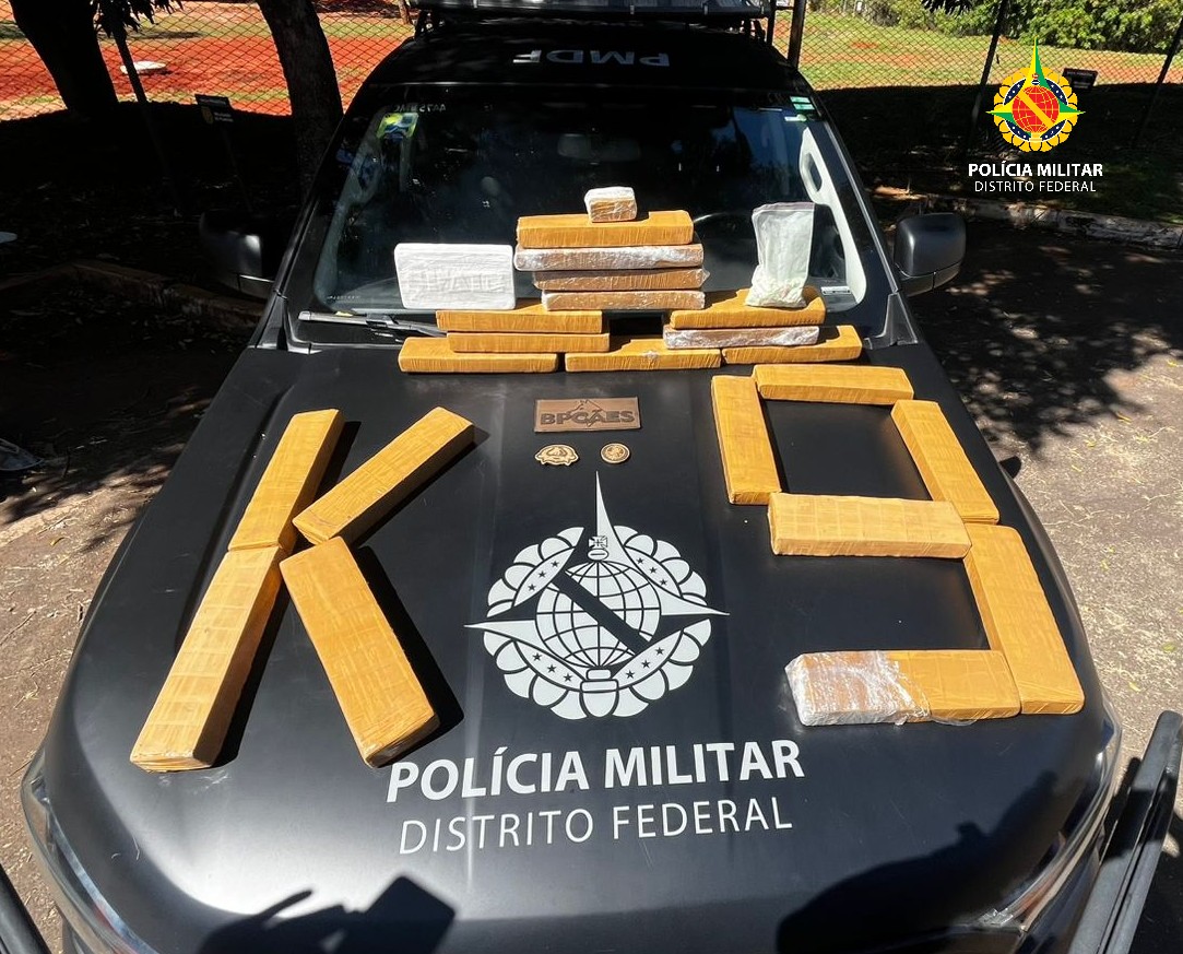 Cão farejador da PMDF encontra grande quantidade de drogas em mala abandonada na Rodoviária Interestadual de Brasília