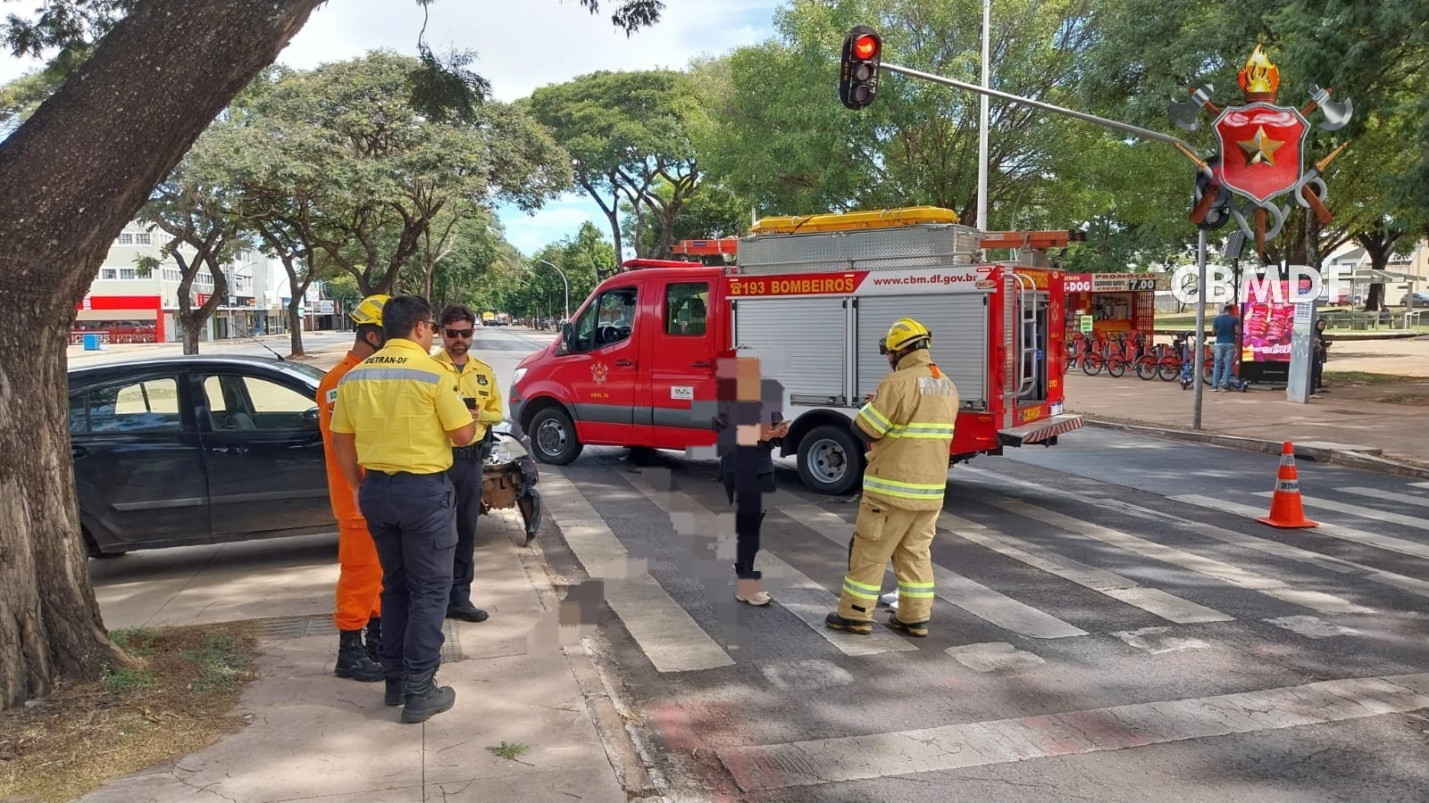 Pedestre é atropelada na W3 Sul e sofre traumatismo craniano