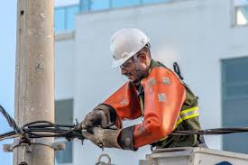 Quatro regiões do DF terão interrupção de energia nesta quinta (8) para modernização da rede