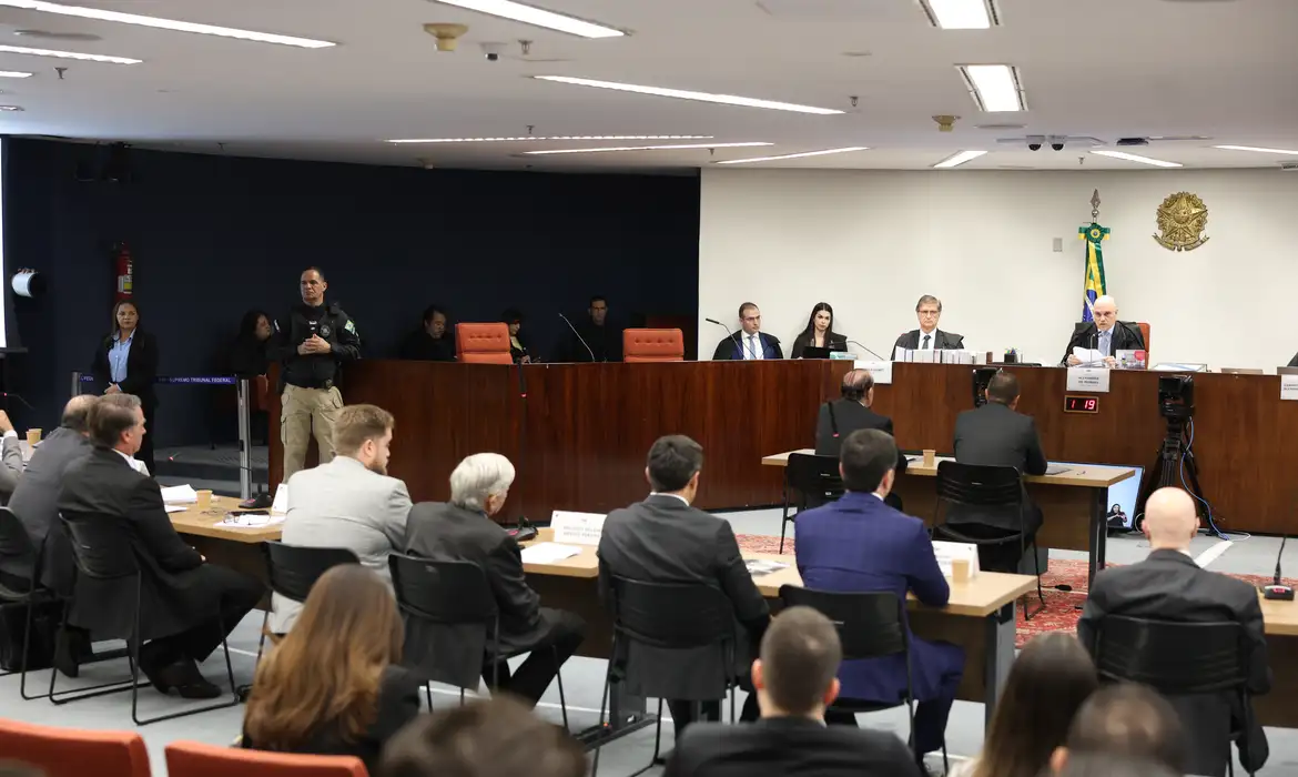 STF inicia 2º dia de interrogatórios de réus por tentativa de golpe