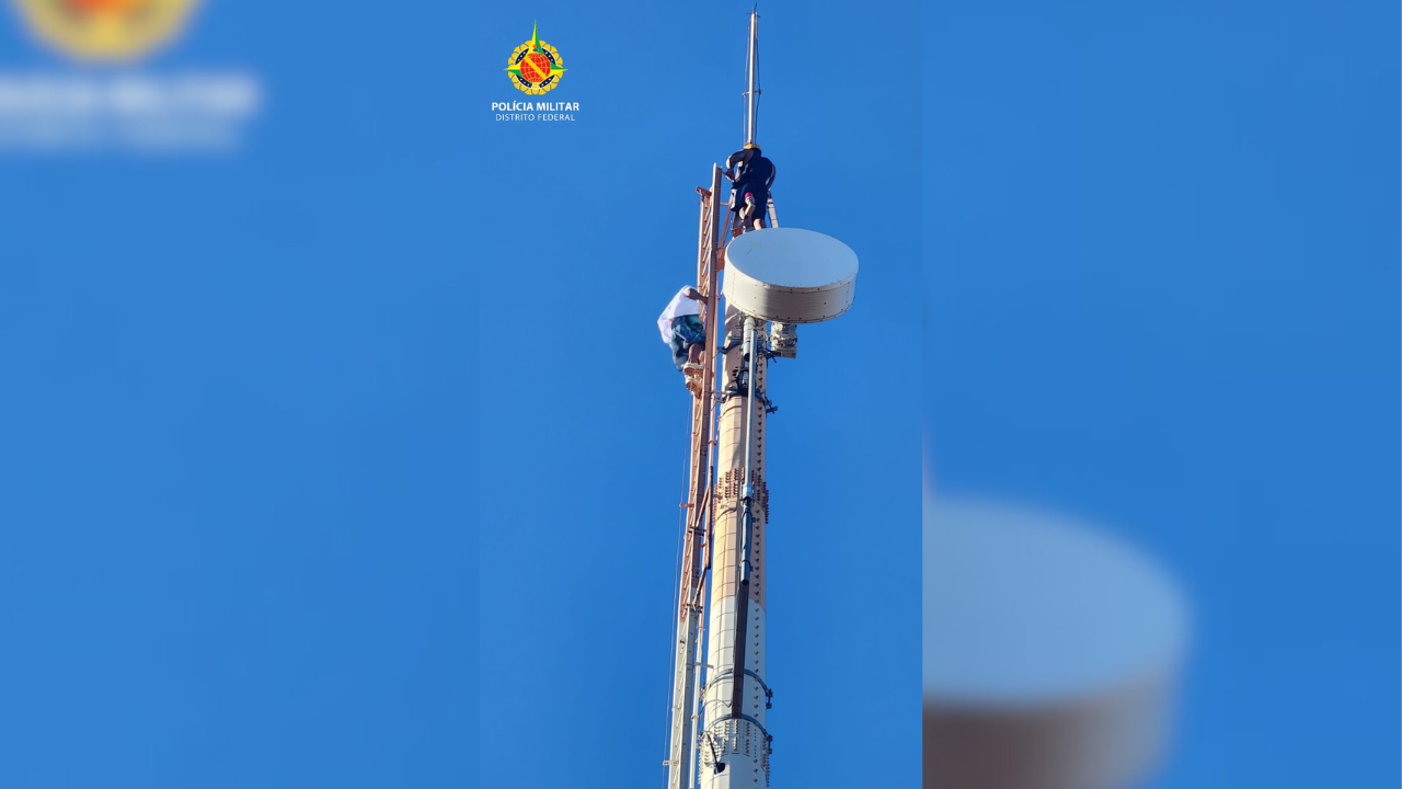 PMDF detém dupla que escalou torre de comunicação em Planaltina