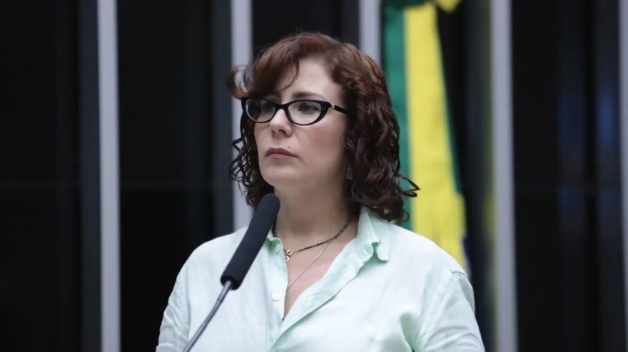 Interpol inclui Carla Zambelli na lista de procurados